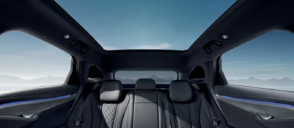 sealion7 interior 2